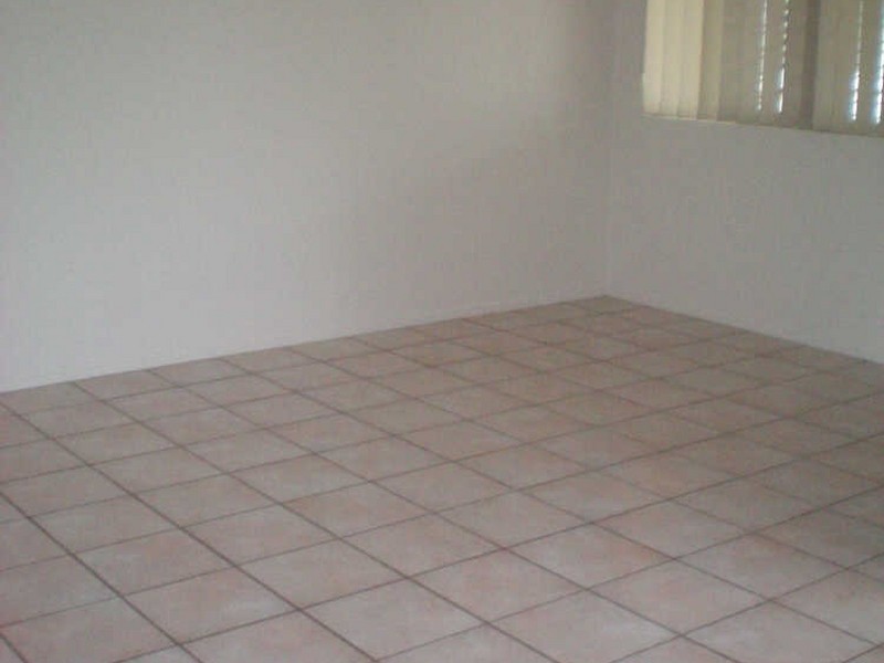 1 Koala Court, Kelso QLD 4815