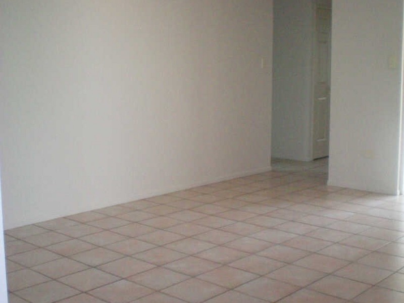 1 Koala Court, Kelso QLD 4815