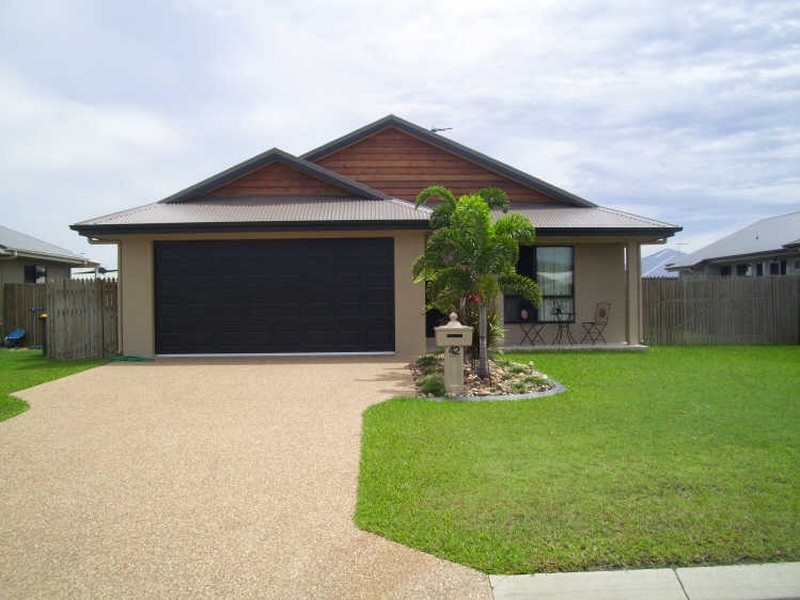 42 Gatwick Street, Burdell QLD 4818