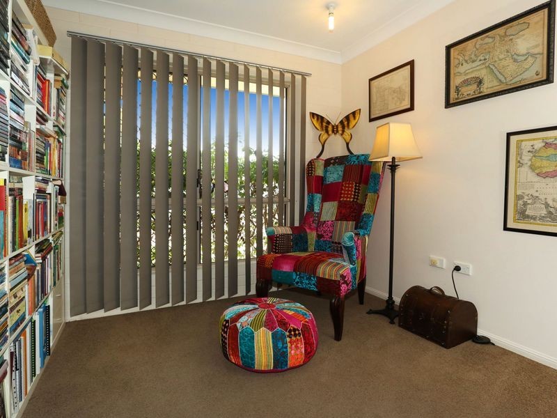 25 Leila Avenue, Rasmussen QLD 4815