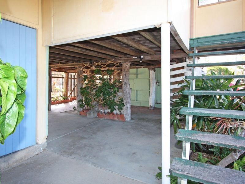 11 Norris Street, Hermit Park QLD 4812