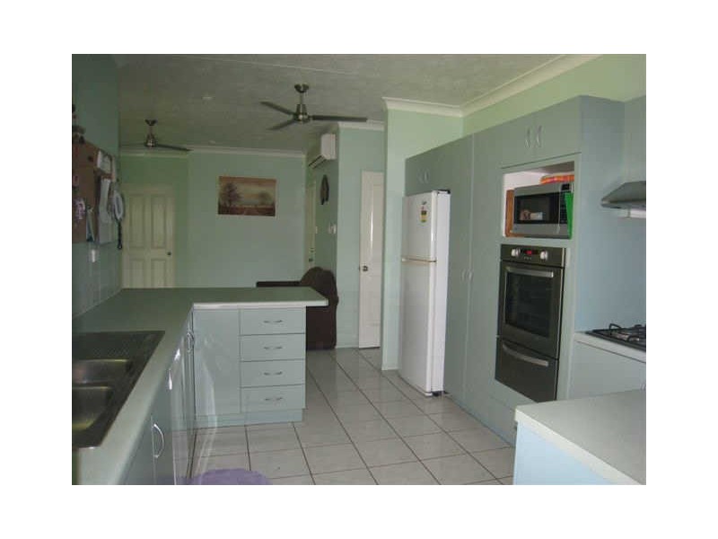 10 Colchester Crescent, Kirwan QLD 4817