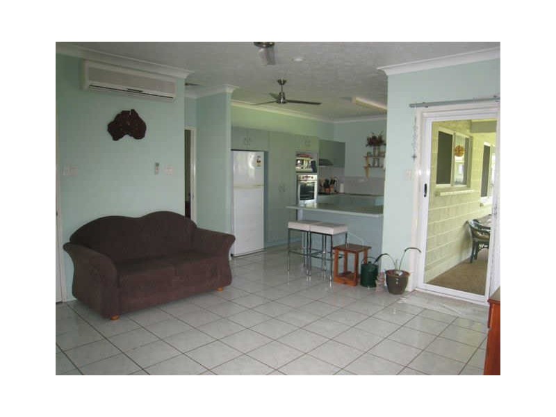10 Colchester Crescent, Kirwan QLD 4817