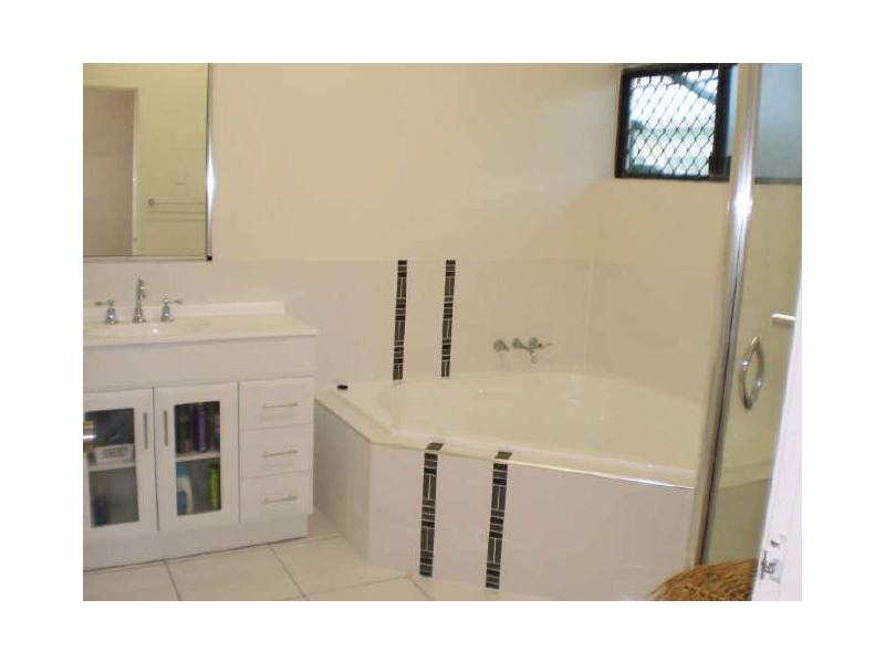 20 Corveth Street ***, Kirwan QLD 4817