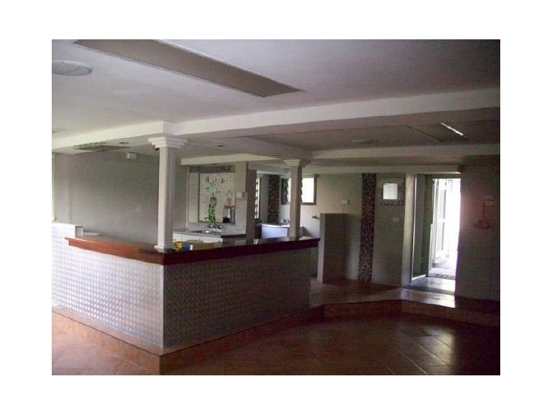 18 Doorey Street ***, West End QLD 4810