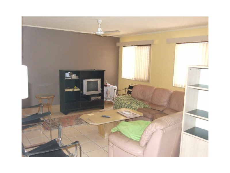 7 De Courcey Street ***, Mundingburra QLD 4812