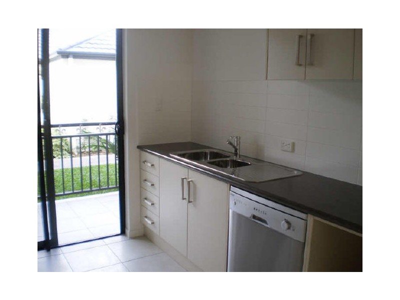 27/6-24 Henry Street ***, Townsville QLD 4810