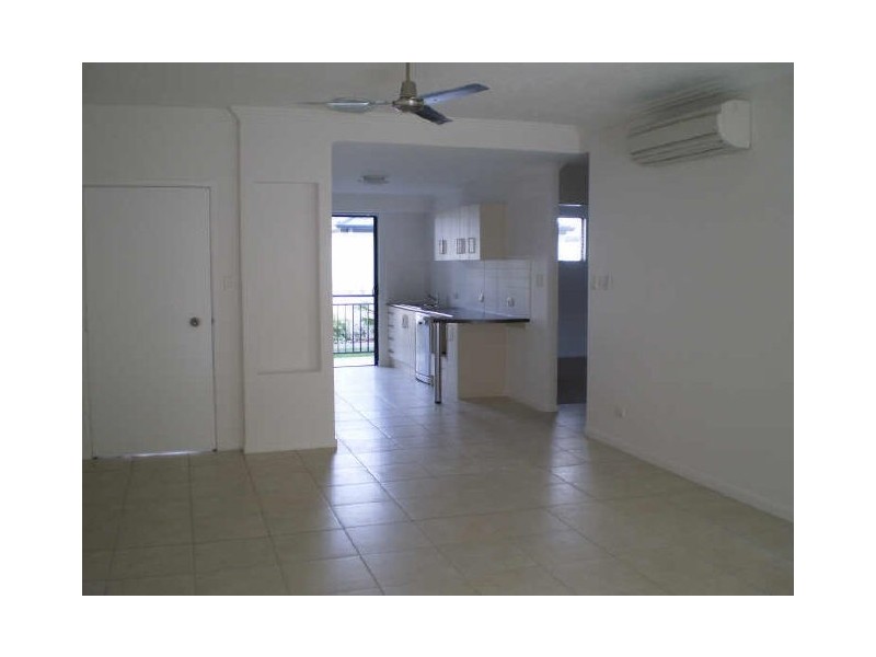 27/6-24 Henry Street ***, Townsville QLD 4810
