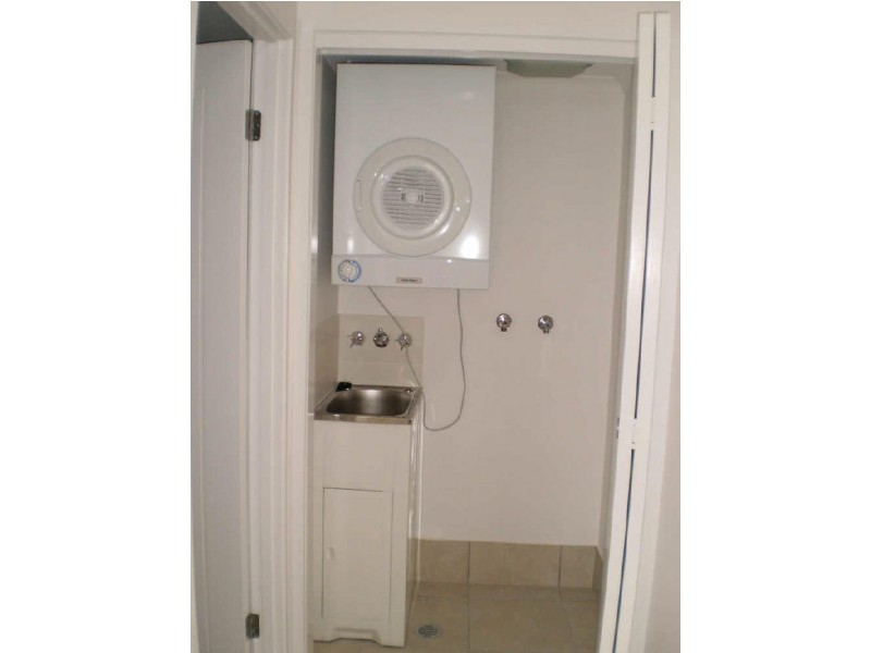 27/6-24 Henry Street ***, Townsville QLD 4810