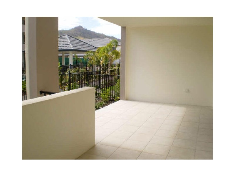 27/6-24 Henry Street ***, Townsville QLD 4810