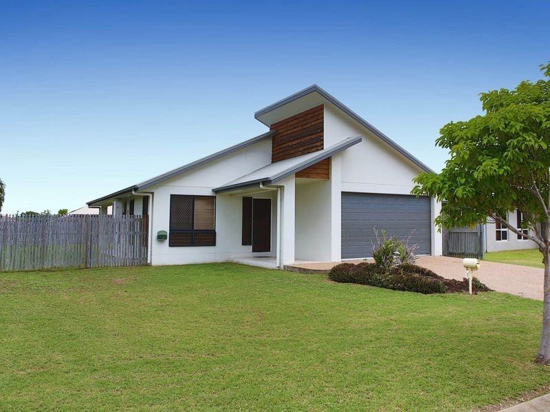 11 Waterdragon Link, Douglas QLD 4814