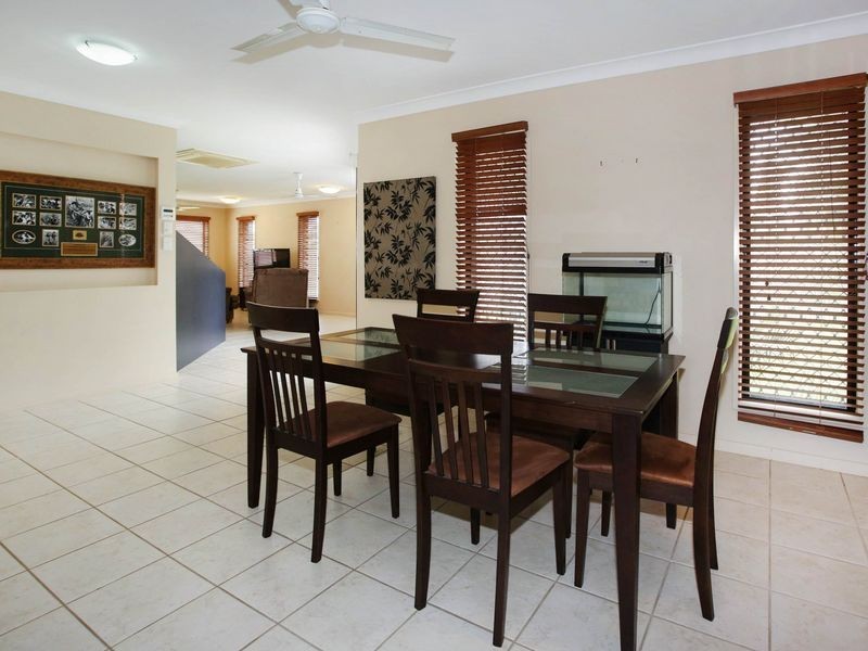 11 Waterdragon Link, Douglas QLD 4814