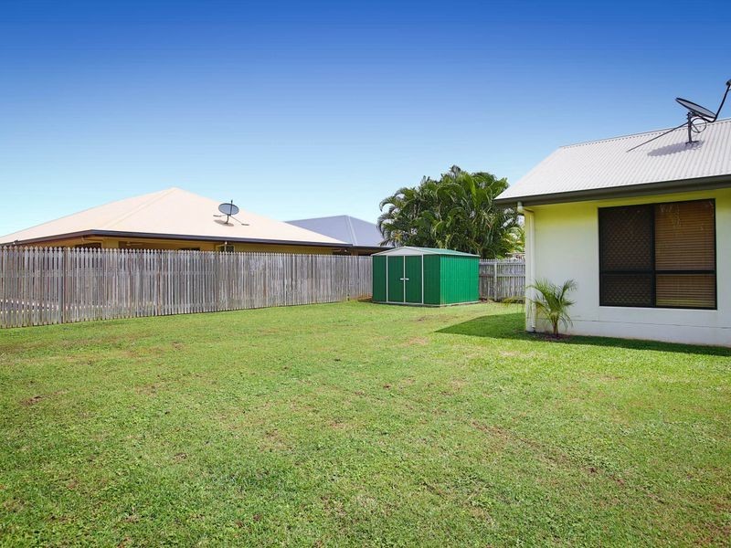 11 Waterdragon Link, Douglas QLD 4814