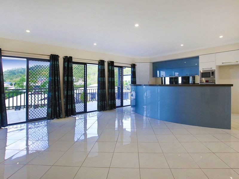 19 Kosciusko Way, Mount Louisa QLD 4814