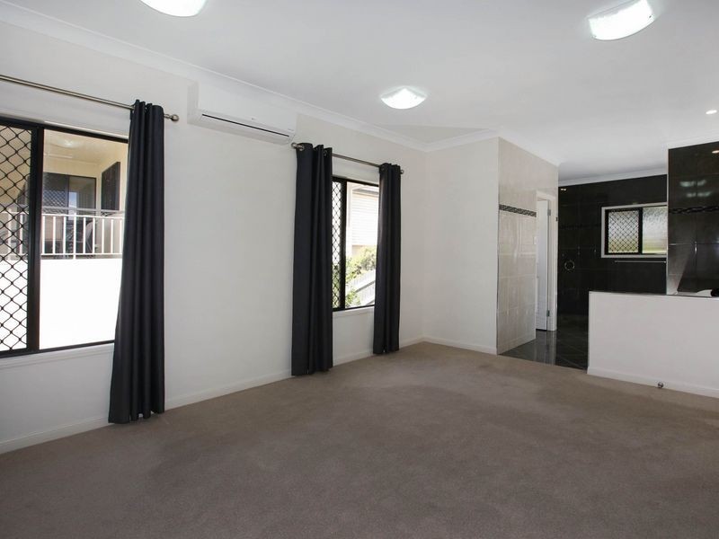 19 Kosciusko Way, Mount Louisa QLD 4814