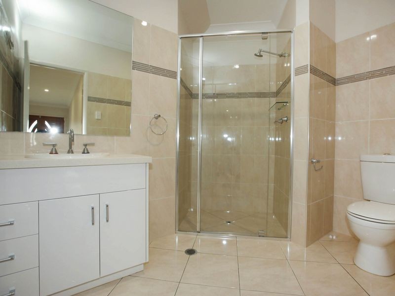 19 Kosciusko Way, Mount Louisa QLD 4814