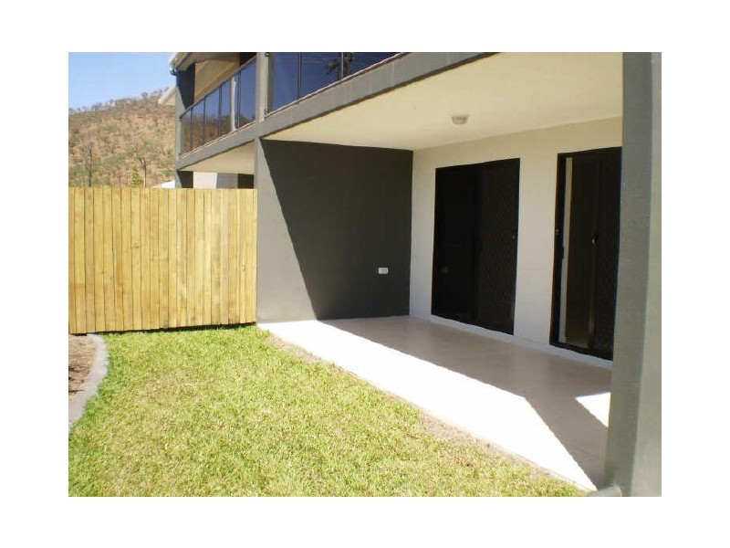 1/1940 Angus Smith Drive ***, Douglas QLD 4814