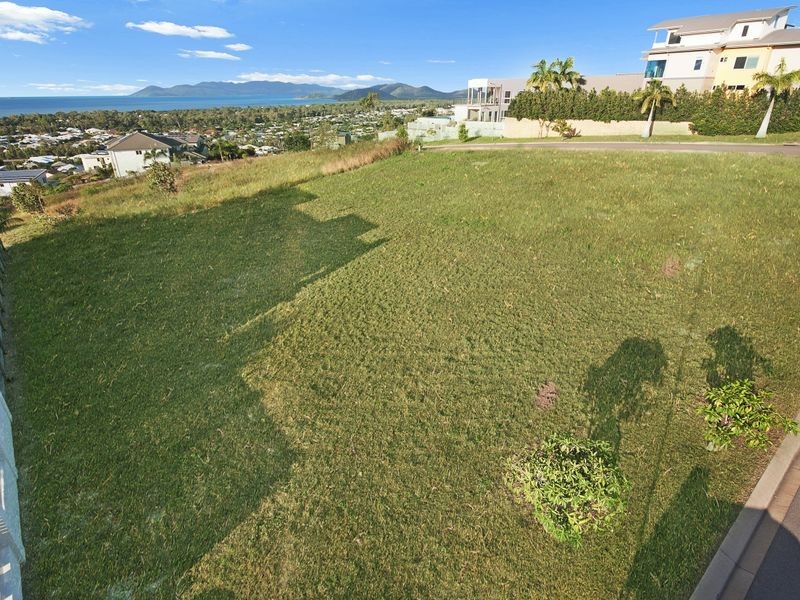 100 Goicoechea Drive, Bushland Beach QLD 4818