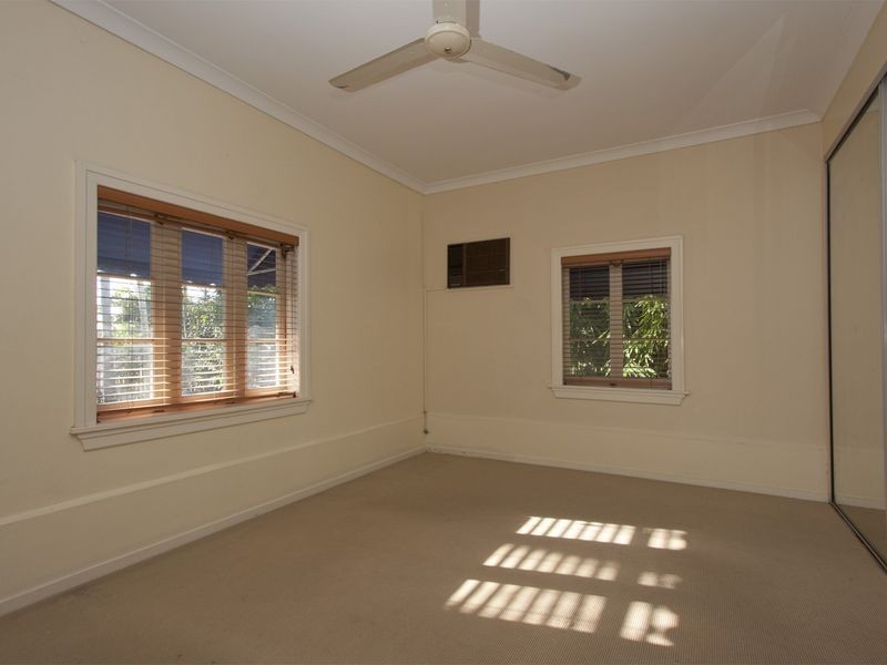 8 Charles Street, Aitkenvale QLD 4814