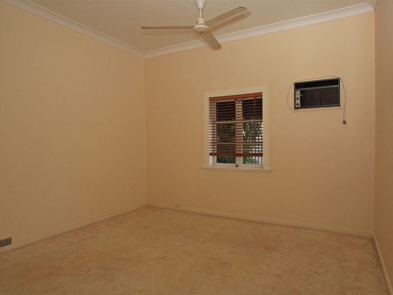 8 Charles Street, Aitkenvale QLD 4814
