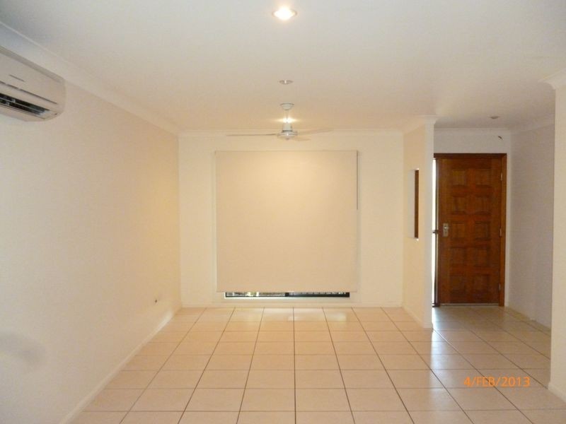 Bushland Beach QLD 4818