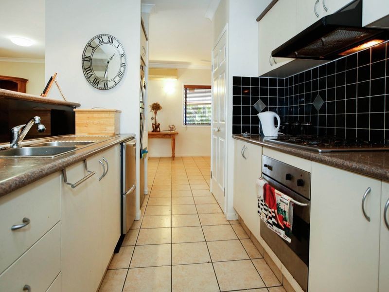 12 Riovista Way, Kirwan QLD 4817