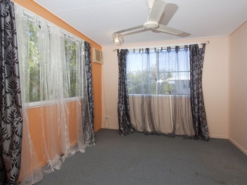 9 Macfarlane Street, Wulguru QLD 4811