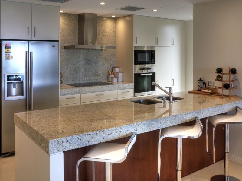 2/106 The Strand, North Ward QLD 4810