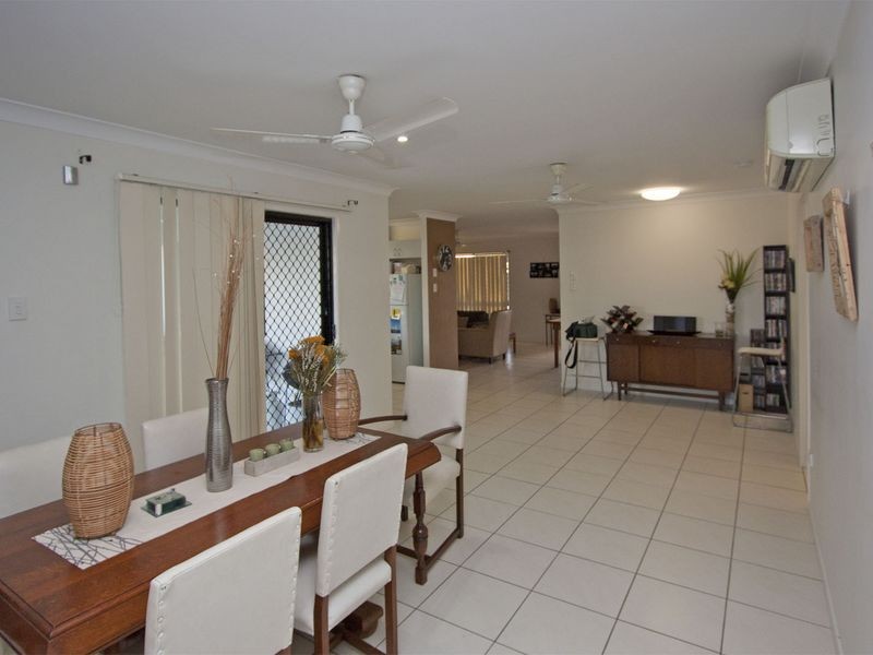 28 Wexford Crescent, Mount Low QLD 4818