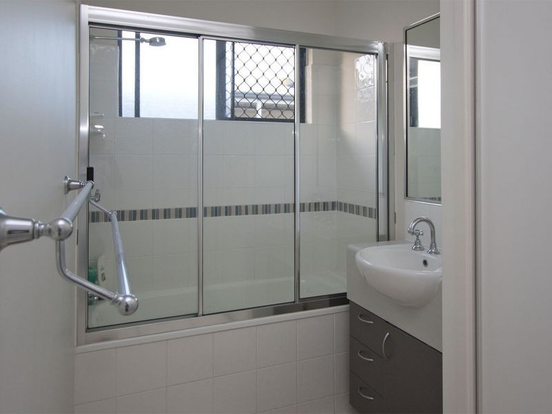 28 Wexford Crescent, Mount Low QLD 4818