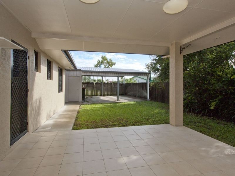 1 Summerland Drive, Deeragun QLD 4818