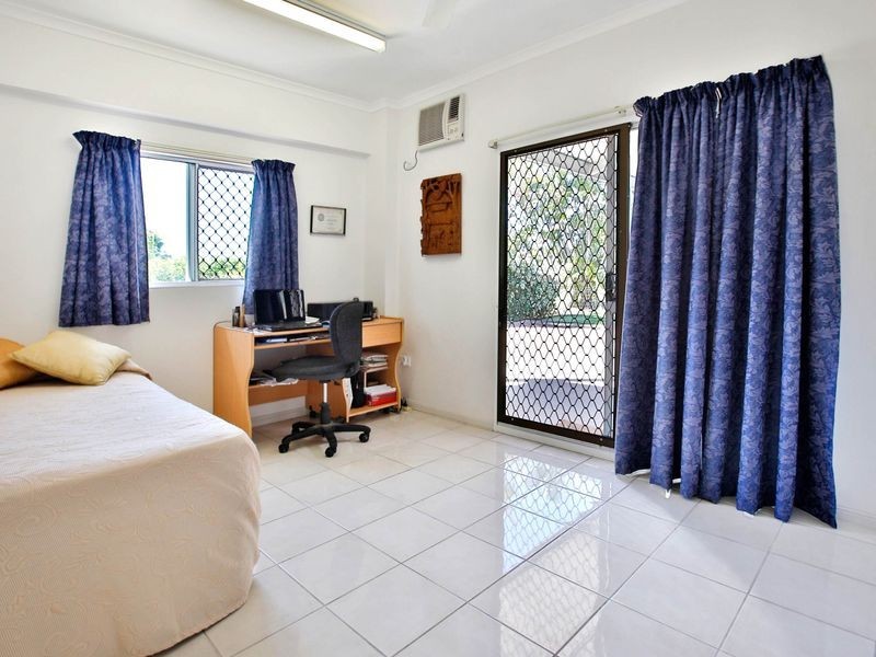 13 Corella Crescent, Mount Louisa QLD 4814