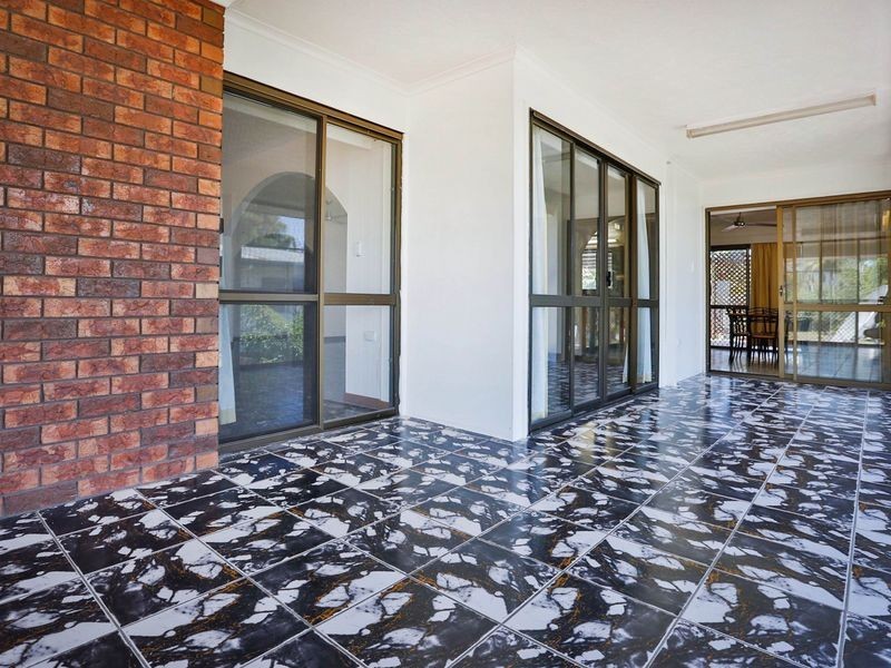 13 Bayswater Terrace, Hyde Park QLD 4812