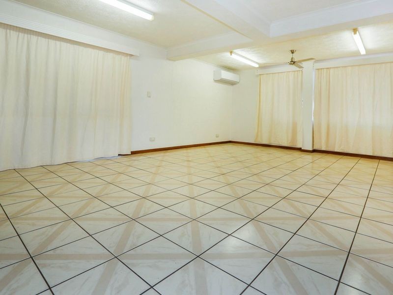 13 Bayswater Terrace, Hyde Park QLD 4812