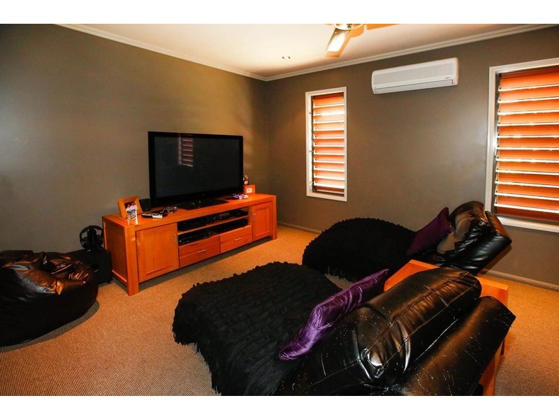 64 Springbrook Parade, Idalia QLD 4811