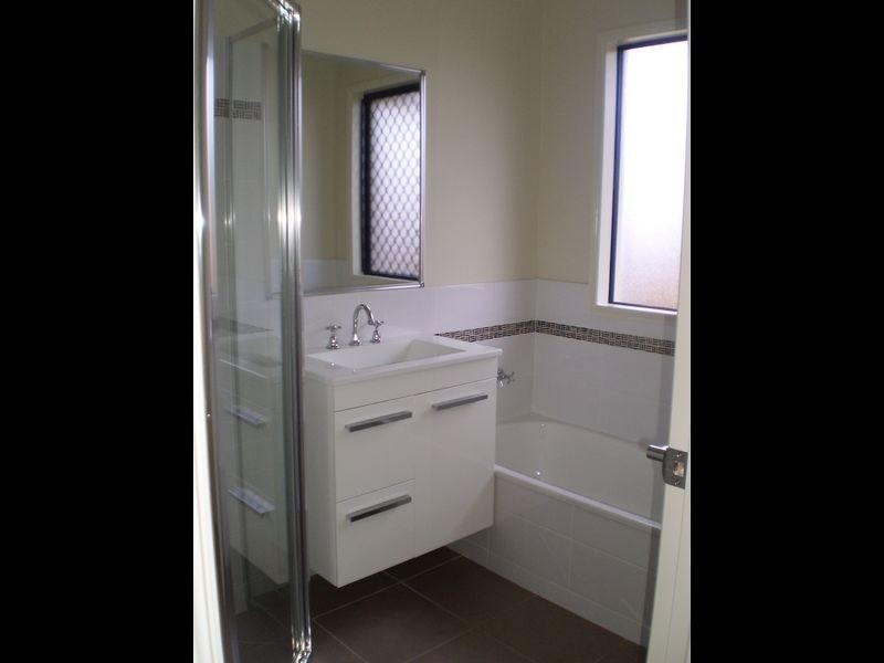 23 Sanderling Circuit ***, Kelso QLD 4815