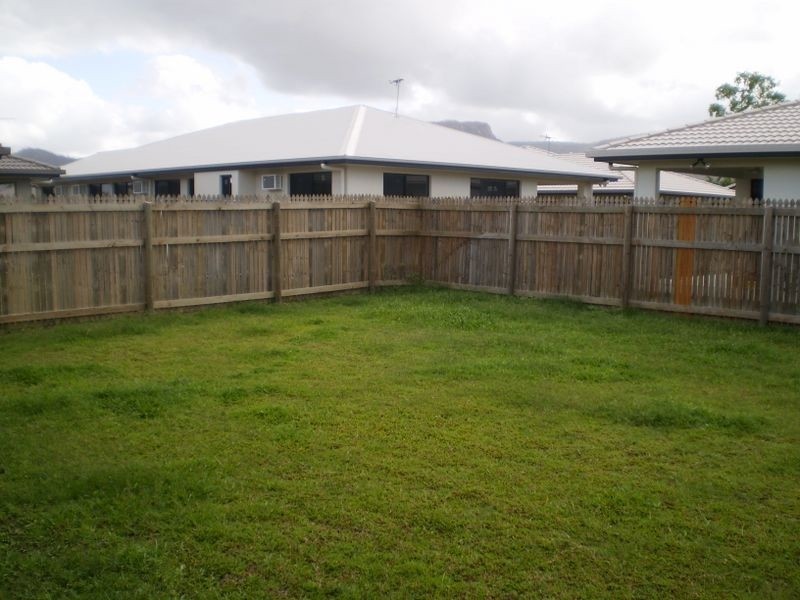 23 Sanderling Circuit ***, Kelso QLD 4815