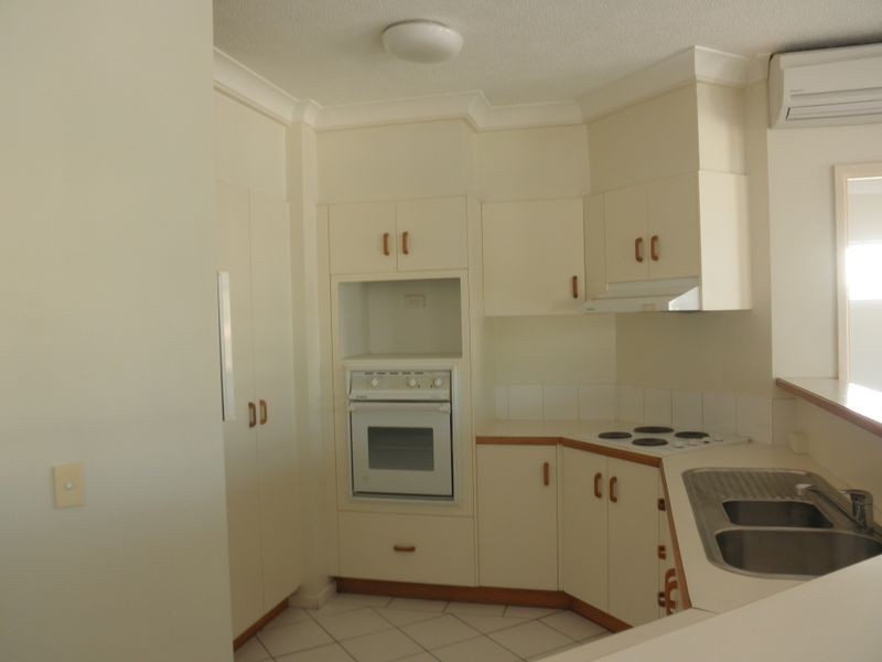 2b/3-7 The Strand ***, North Ward QLD 4810