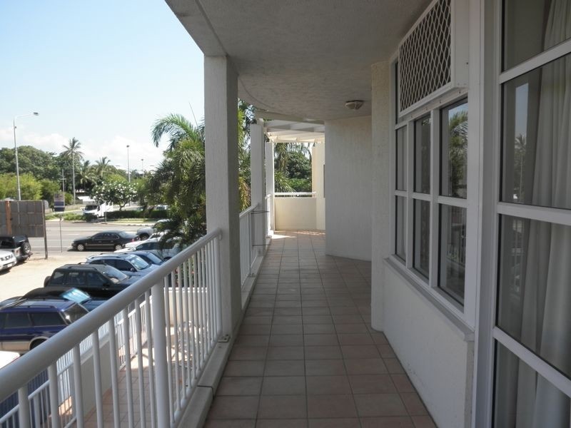 2b/3-7 The Strand ***, North Ward QLD 4810