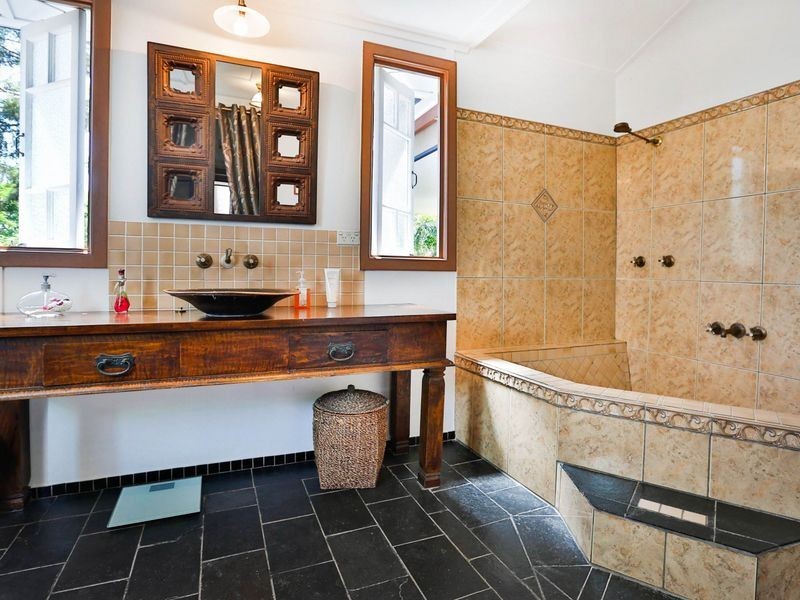 9 Bayswater Terrace, Hyde Park QLD 4812