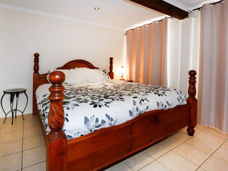 9 Bayswater Terrace, Hyde Park QLD 4812