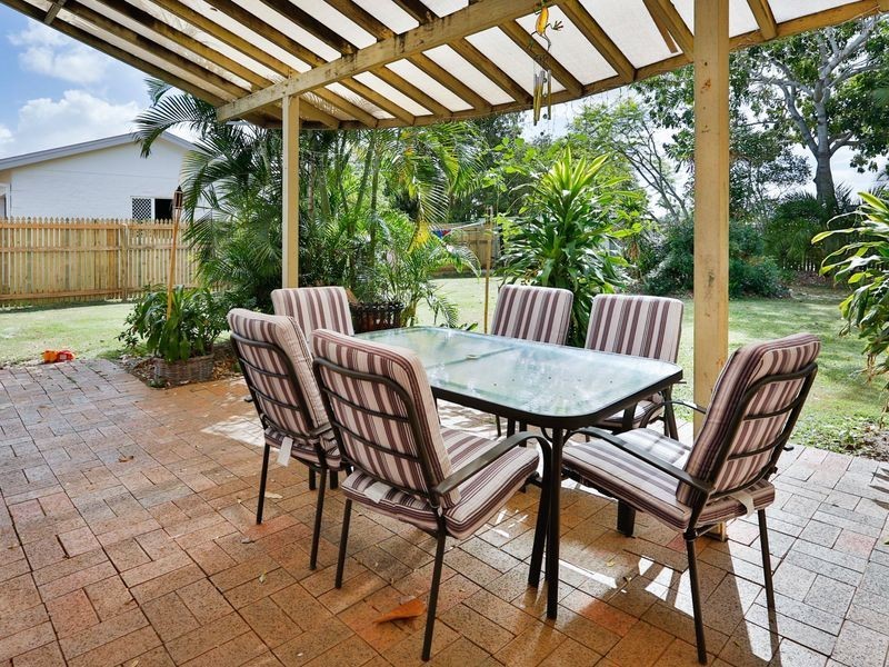 2 Sandstone Drive, Kirwan QLD 4817