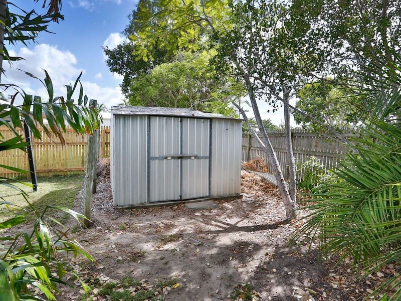 2 Sandstone Drive, Kirwan QLD 4817