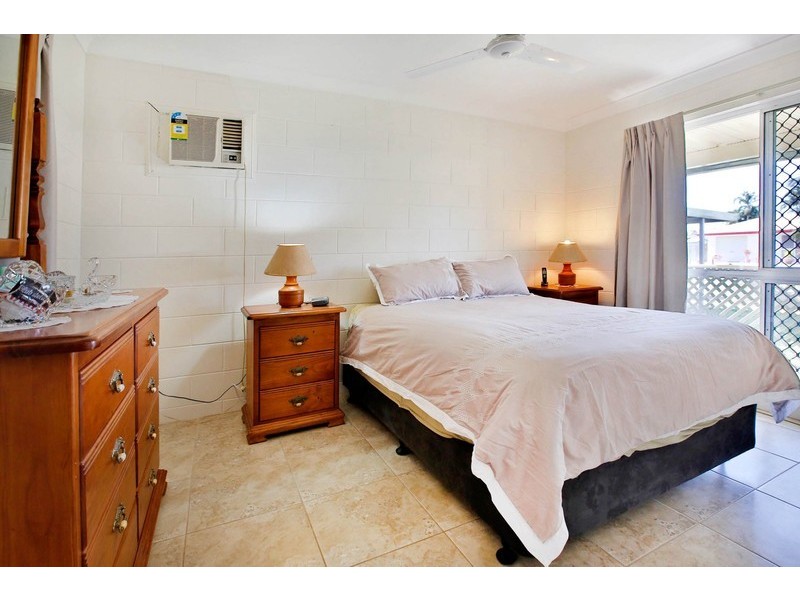 15 Warland Street, Kirwan QLD 4817