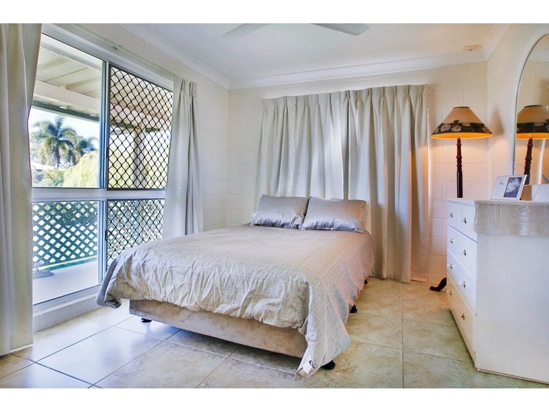 15 Warland Street, Kirwan QLD 4817