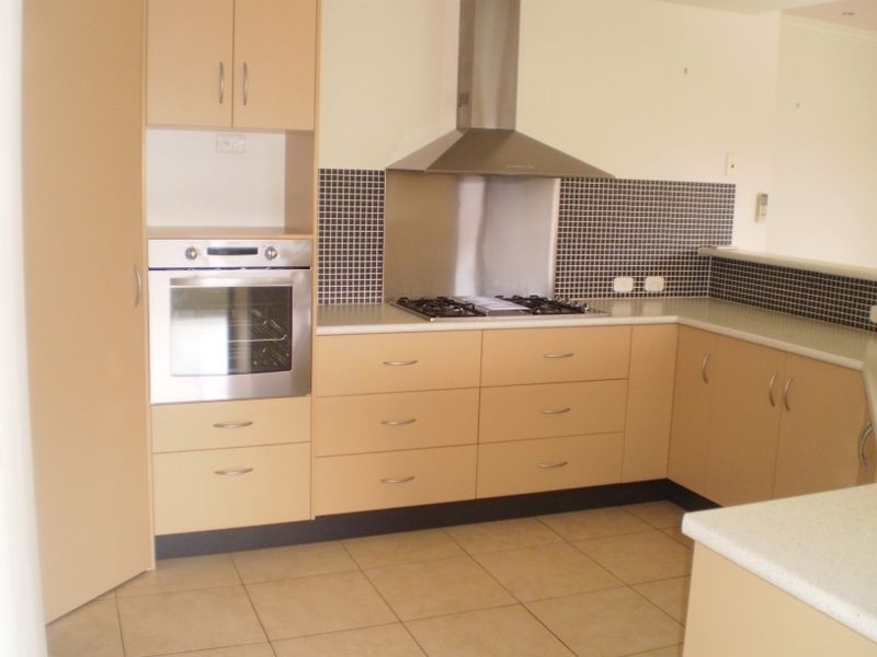 7 Viewpoint Terrace ***, Idalia QLD 4811