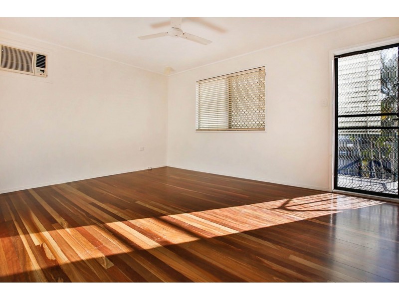 25 Kulgun Crescent, Kelso QLD 4815
