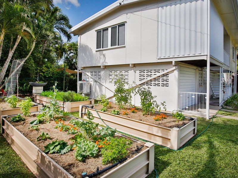 4 Platt Court, Cranbrook QLD 4814