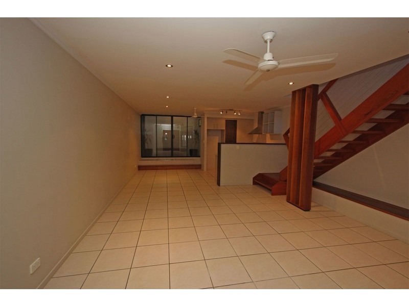 West End QLD 4810