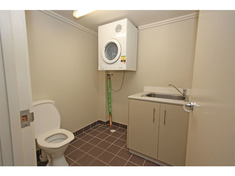 West End QLD 4810